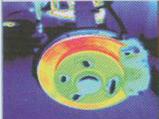 LF-P23M 观察汽车刹车碟的热成像图